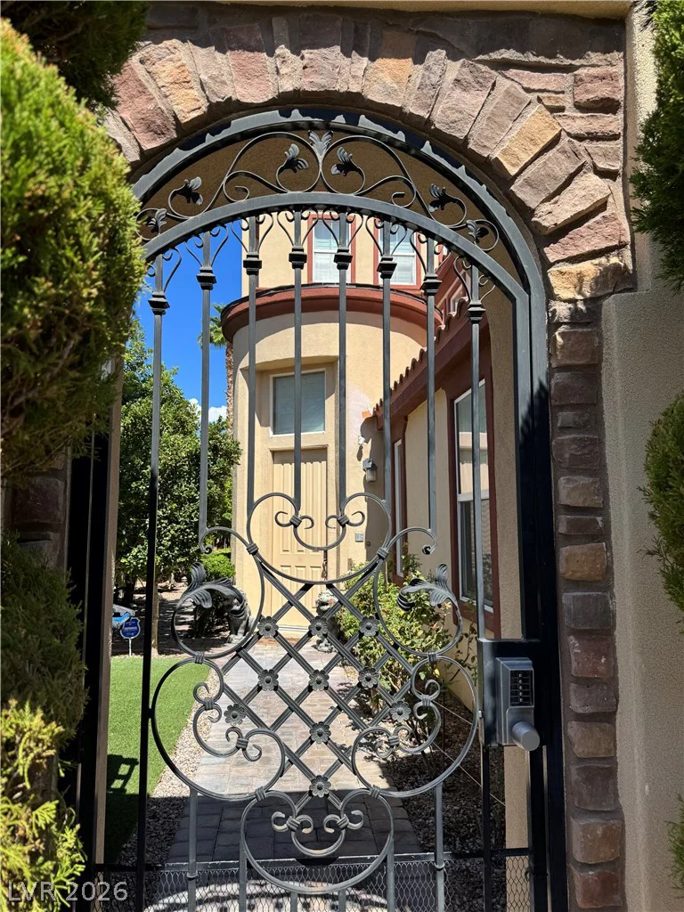 218 Crooked Putter, Las Vegas, NV 89148