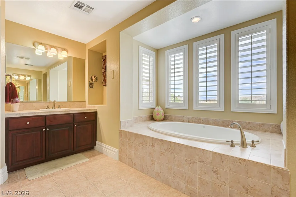 218 Crooked Putter, Las Vegas, NV 89148