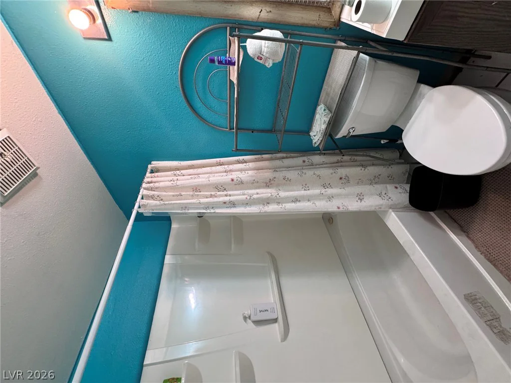 1004 Newport, Las Vegas, NV 89110