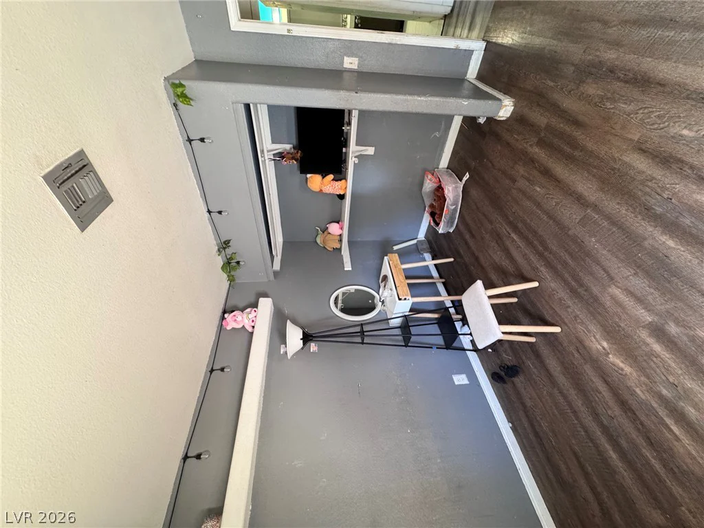 1004 Newport, Las Vegas, NV 89110