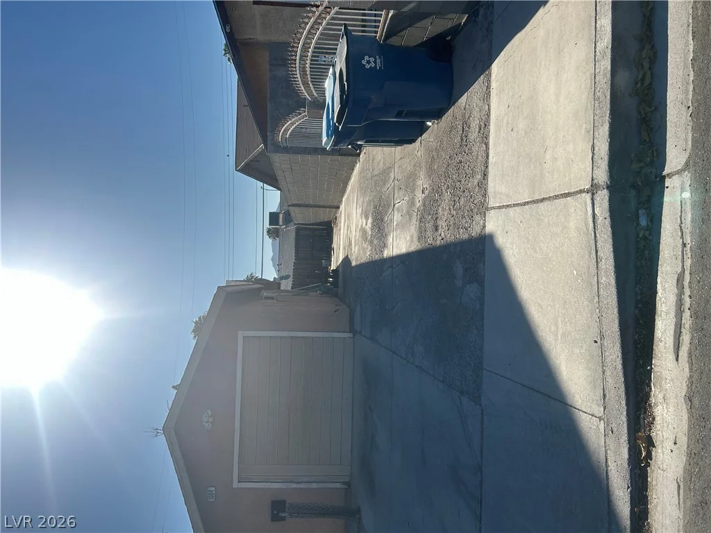 1004 Newport, Las Vegas, NV 89110