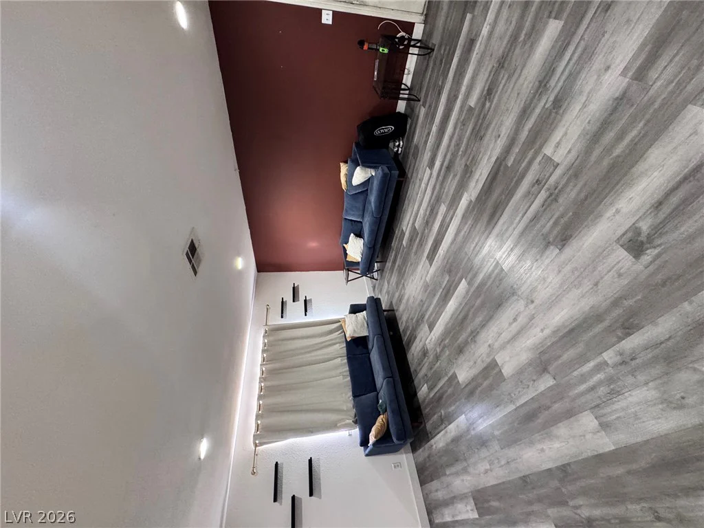 1004 Newport, Las Vegas, NV 89110