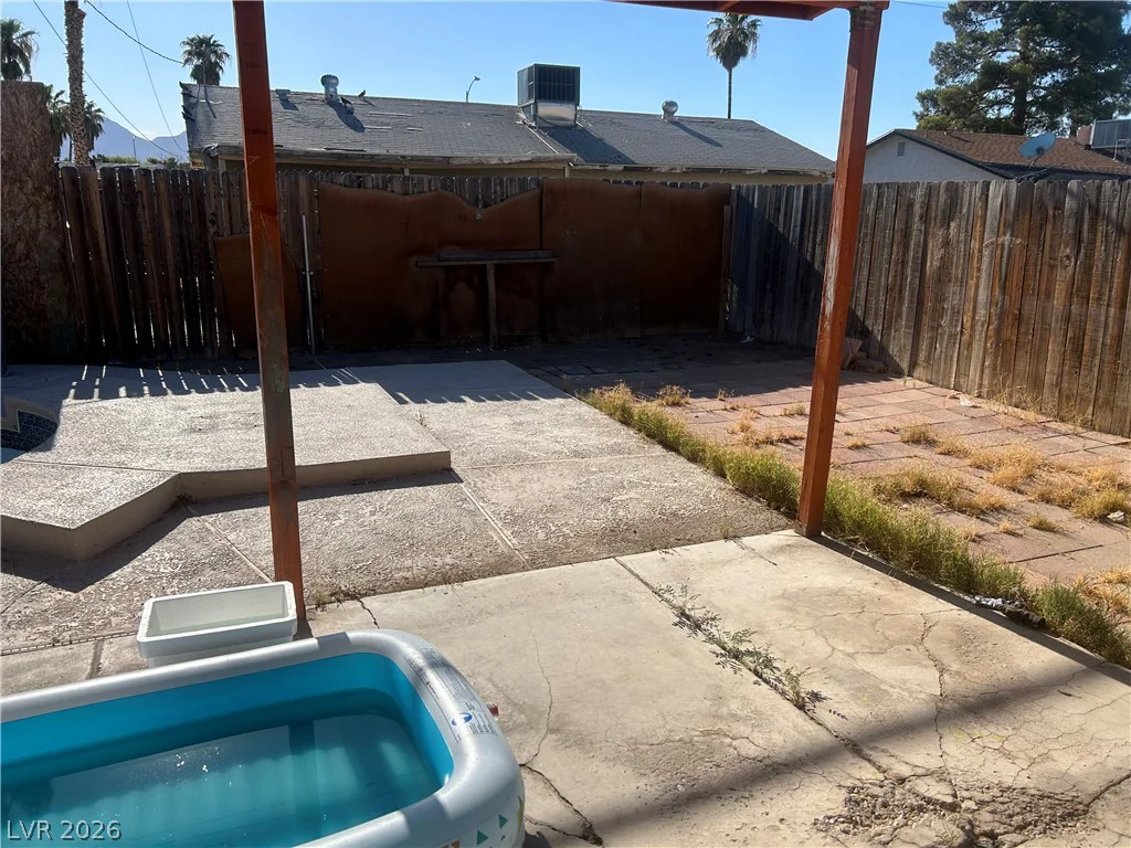 1004 Newport, Las Vegas, NV 89110