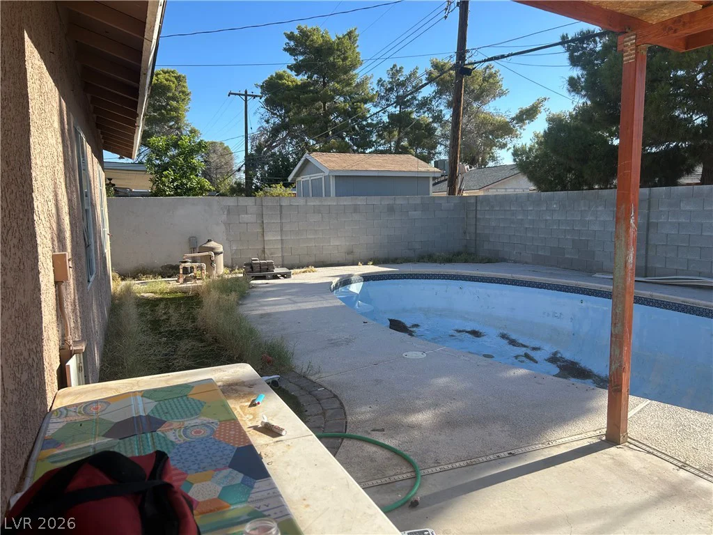 1004 Newport, Las Vegas, NV 89110