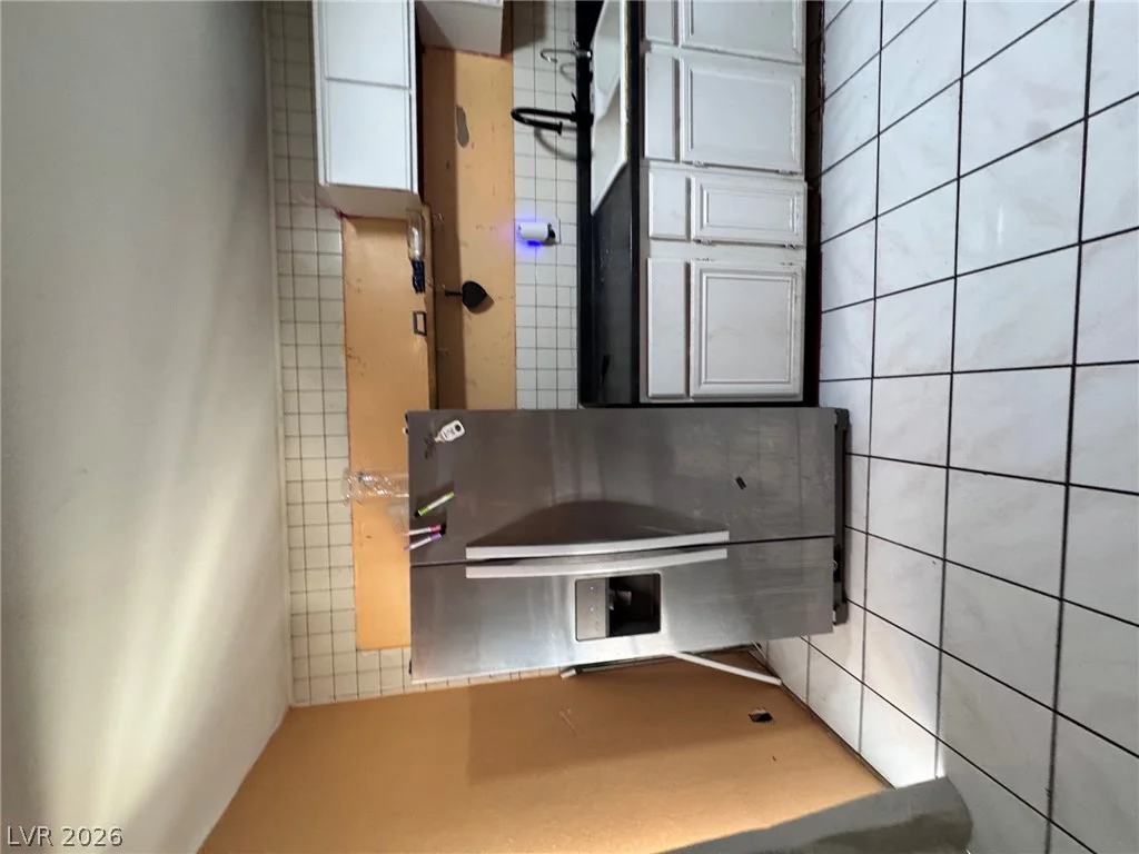 1004 Newport, Las Vegas, NV 89110