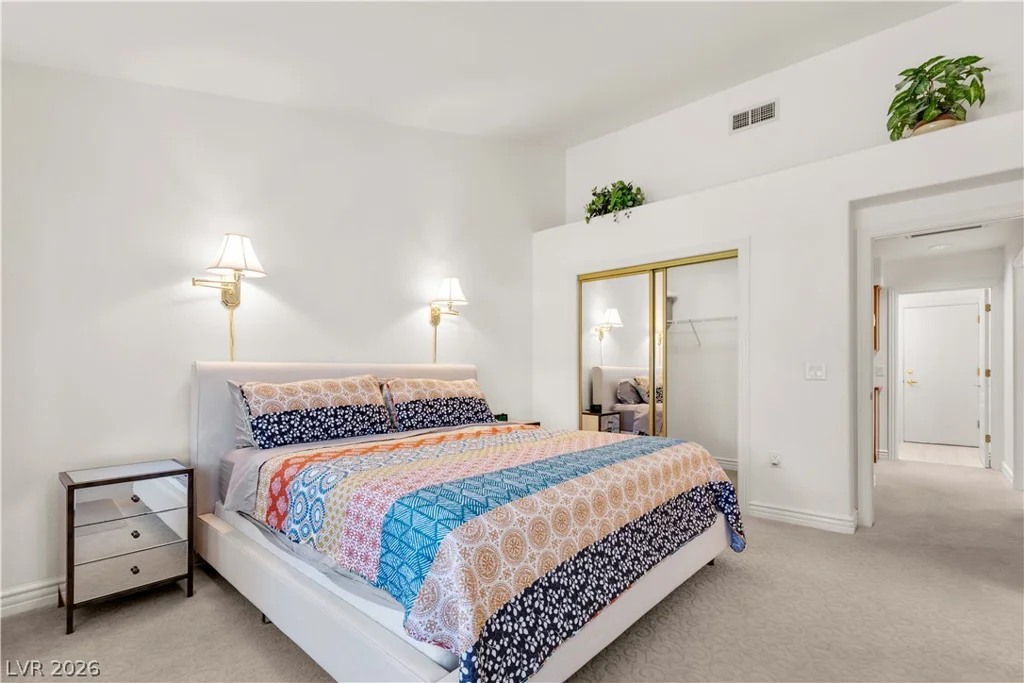 2421 Showcase, Las Vegas, NV 89134