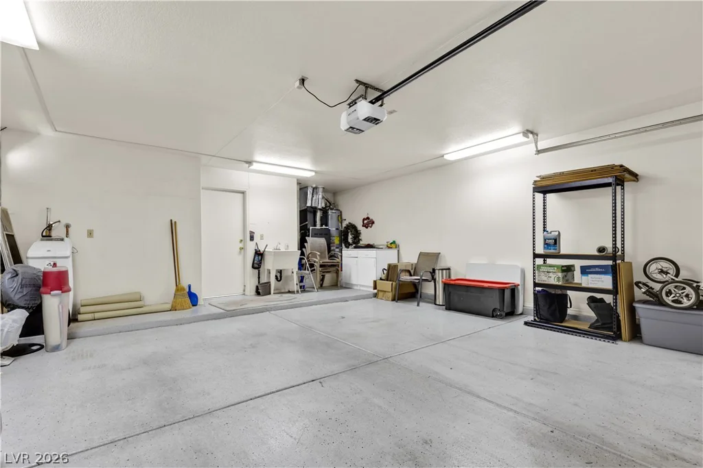2421 Showcase, Las Vegas, NV 89134