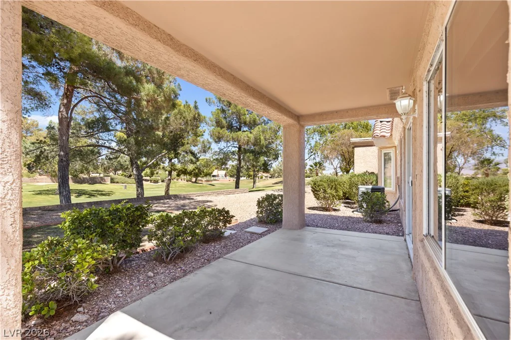 2421 Showcase, Las Vegas, NV 89134