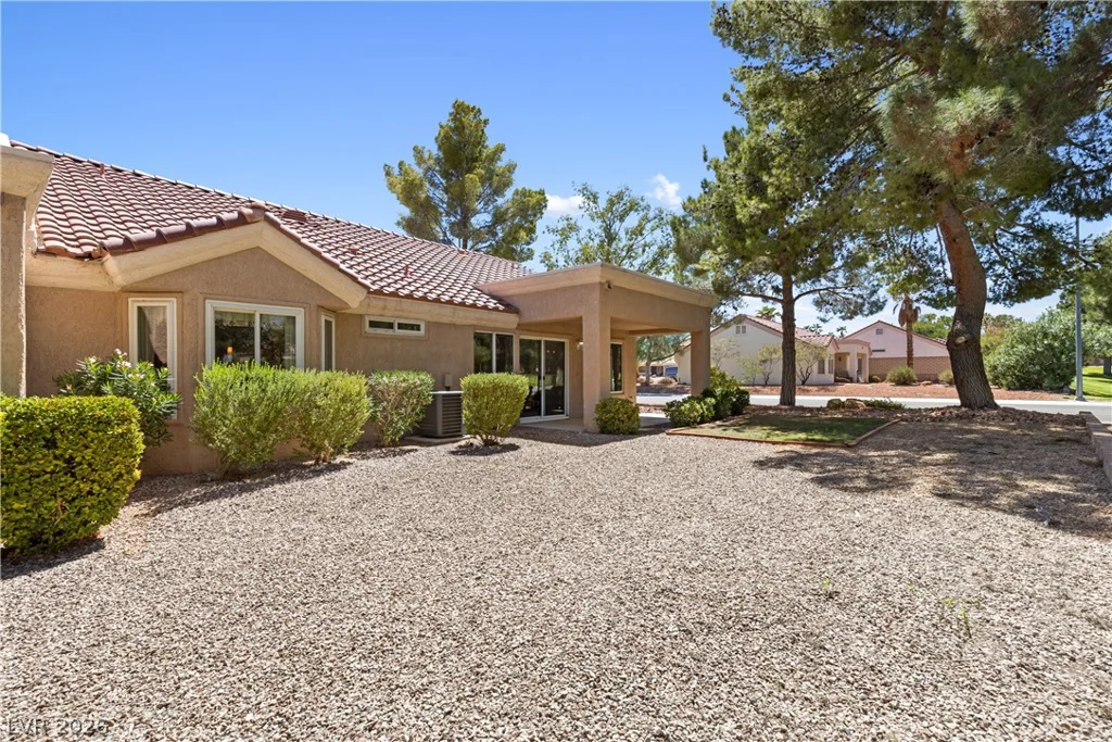 2421 Showcase, Las Vegas, NV 89134