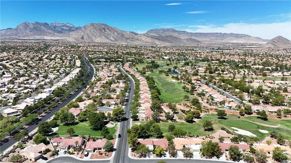 2421 Showcase, Las Vegas, NV 89134