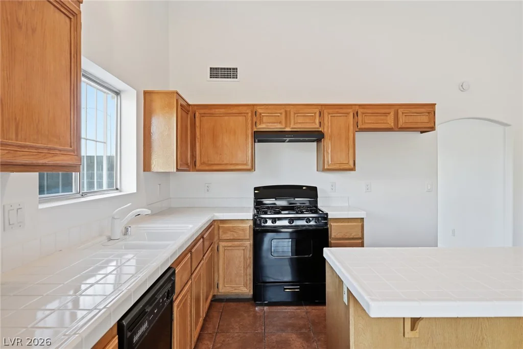 6700 Bent Wood, Las Vegas, NV 89108
