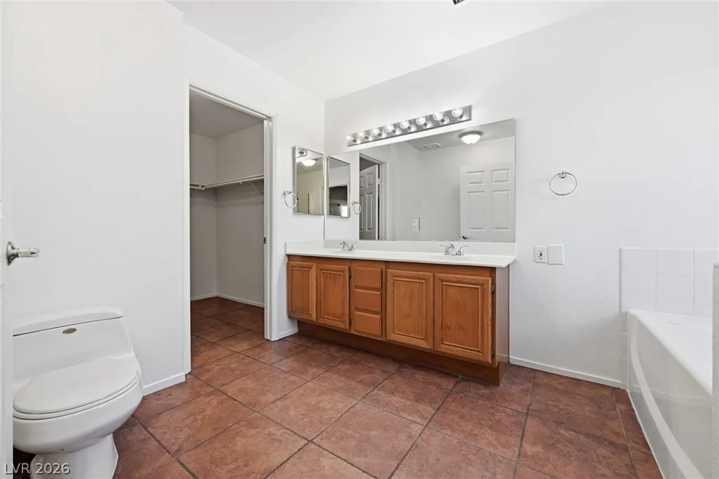 6700 Bent Wood, Las Vegas, NV 89108