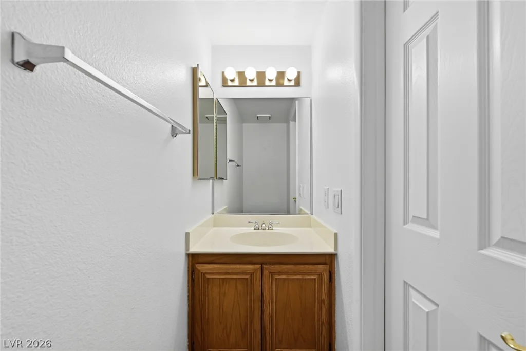 6700 Bent Wood, Las Vegas, NV 89108