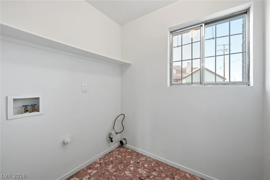 6700 Bent Wood, Las Vegas, NV 89108