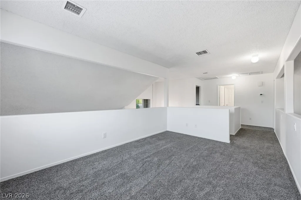 6700 Bent Wood, Las Vegas, NV 89108
