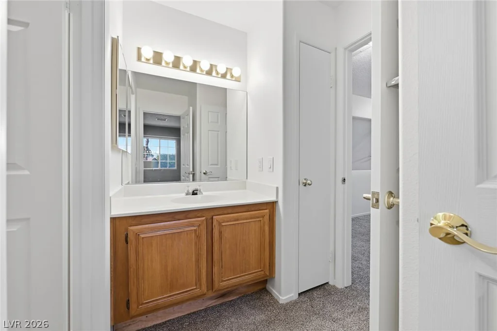 6700 Bent Wood, Las Vegas, NV 89108