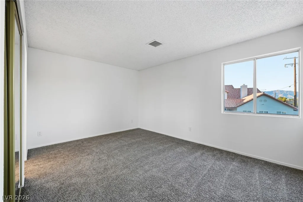 6700 Bent Wood, Las Vegas, NV 89108