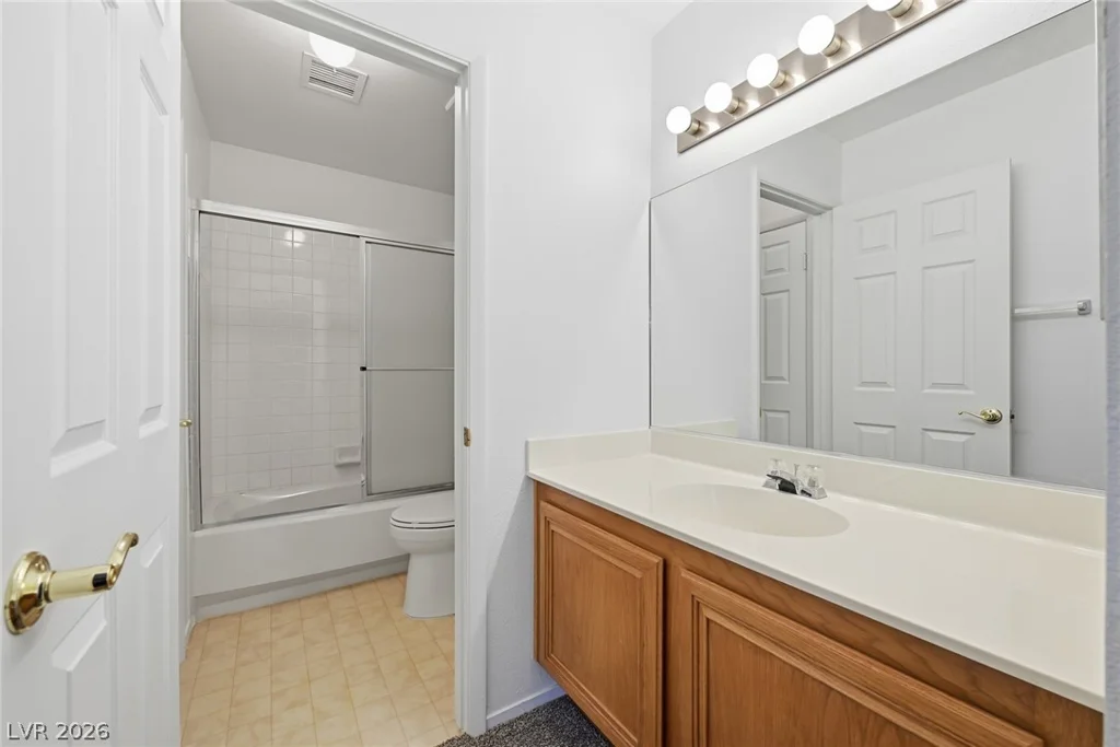 6700 Bent Wood, Las Vegas, NV 89108