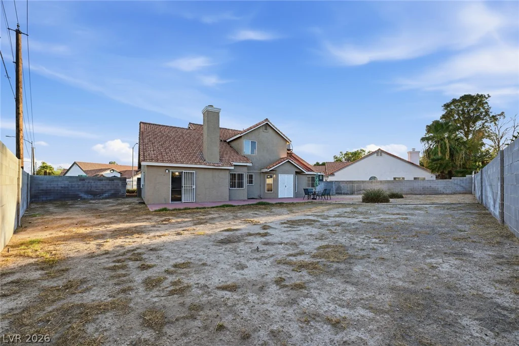 6700 Bent Wood, Las Vegas, NV 89108