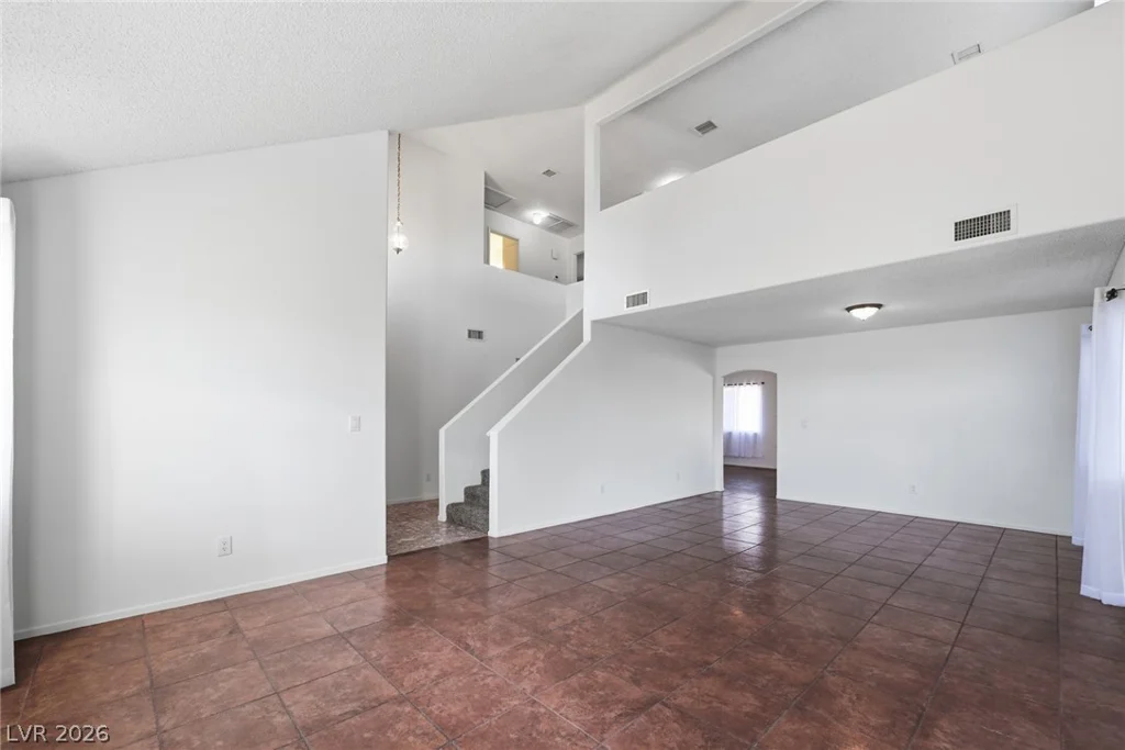 6700 Bent Wood, Las Vegas, NV 89108