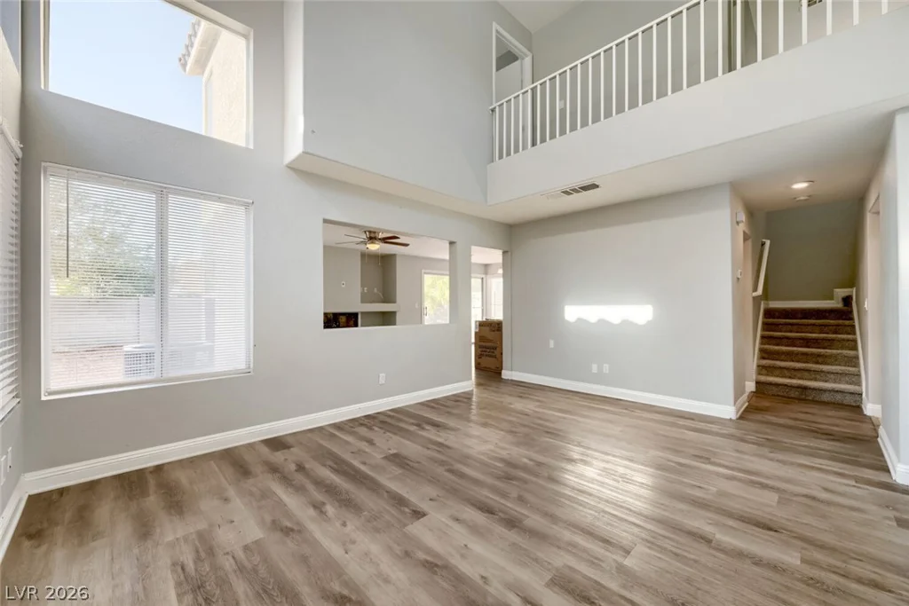 1915 Giant Rock, North Las Vegas, NV 89031