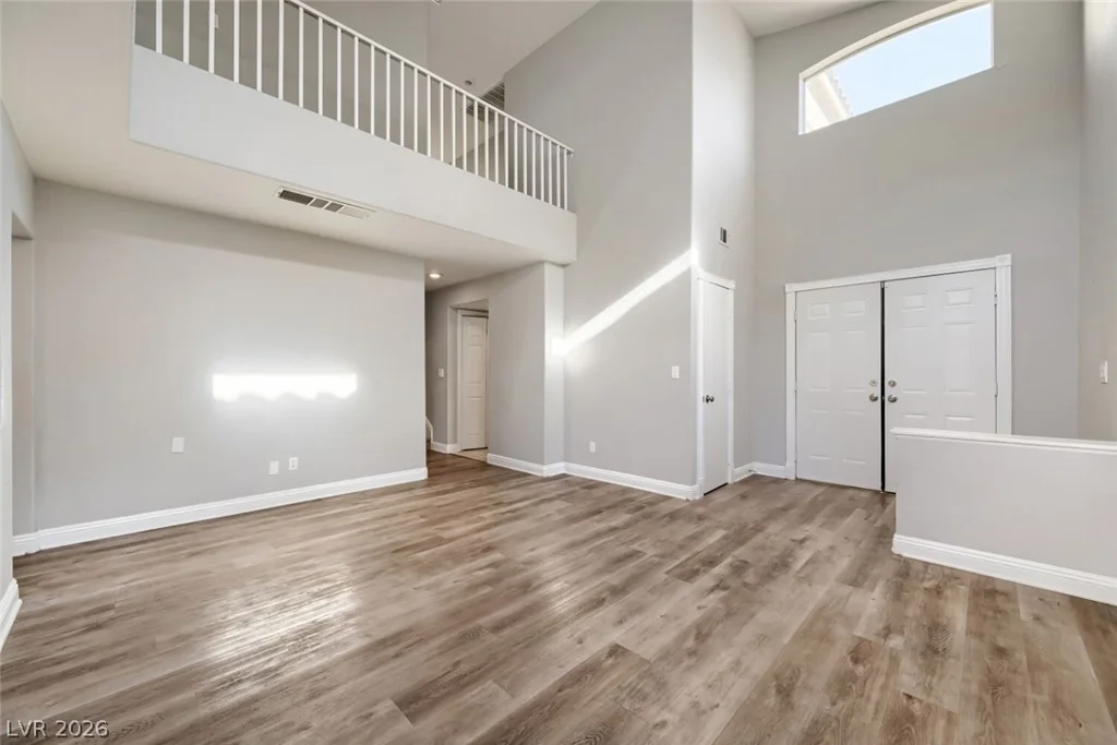 1915 Giant Rock, North Las Vegas, NV 89031