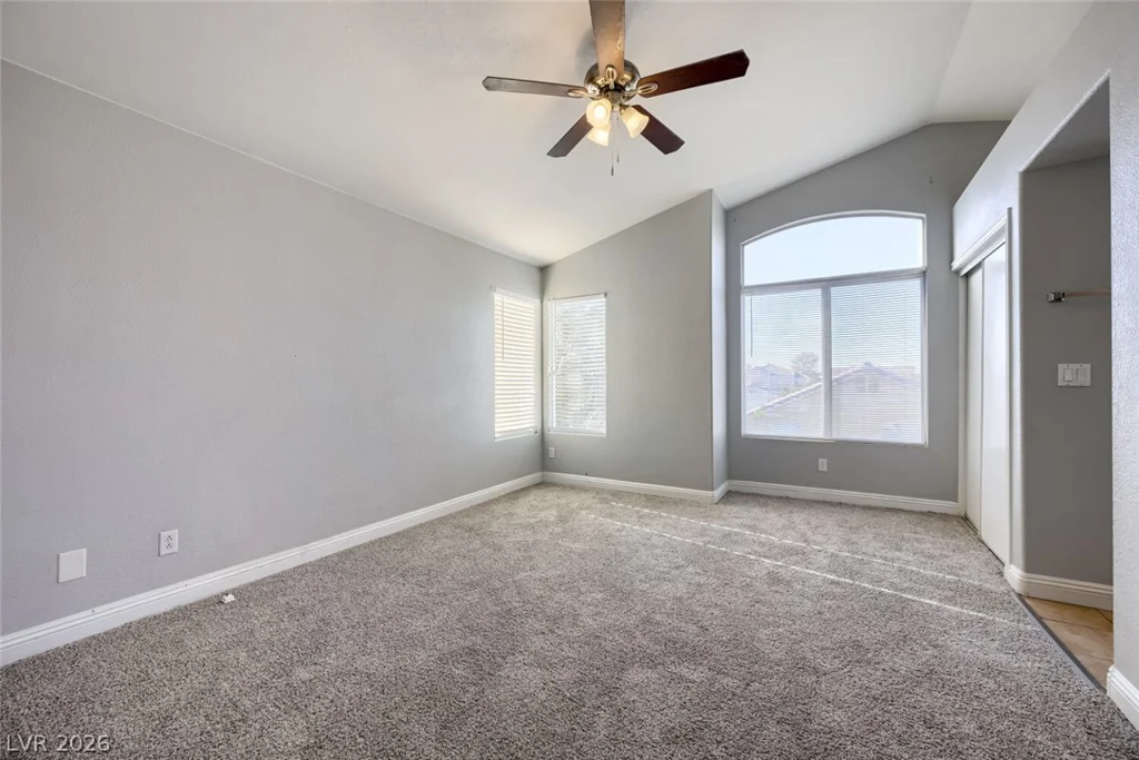1915 Giant Rock, North Las Vegas, NV 89031