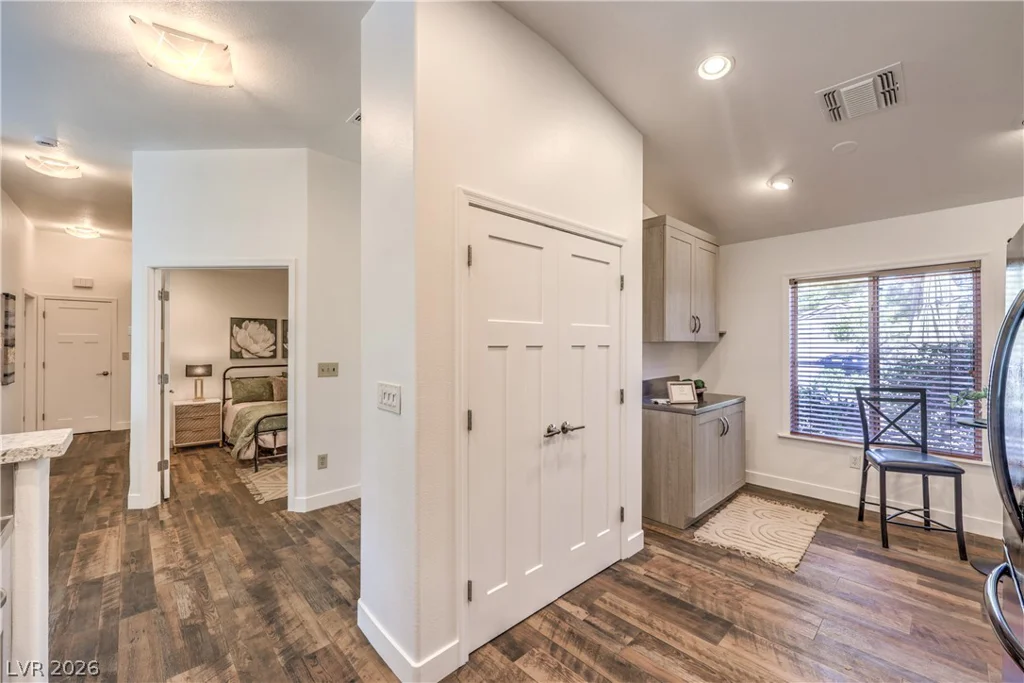 2093 Joy View, Henderson, NV 89012