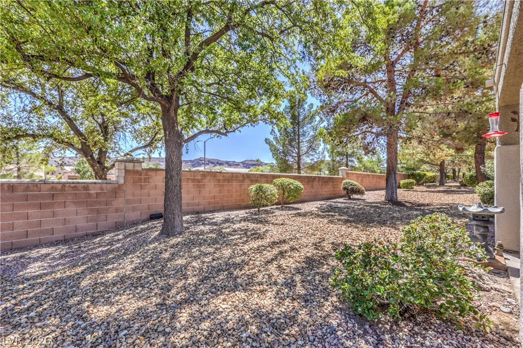 2093 Joy View, Henderson, NV 89012