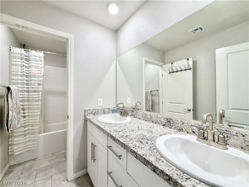 10772 Hickam, Las Vegas, NV 89129