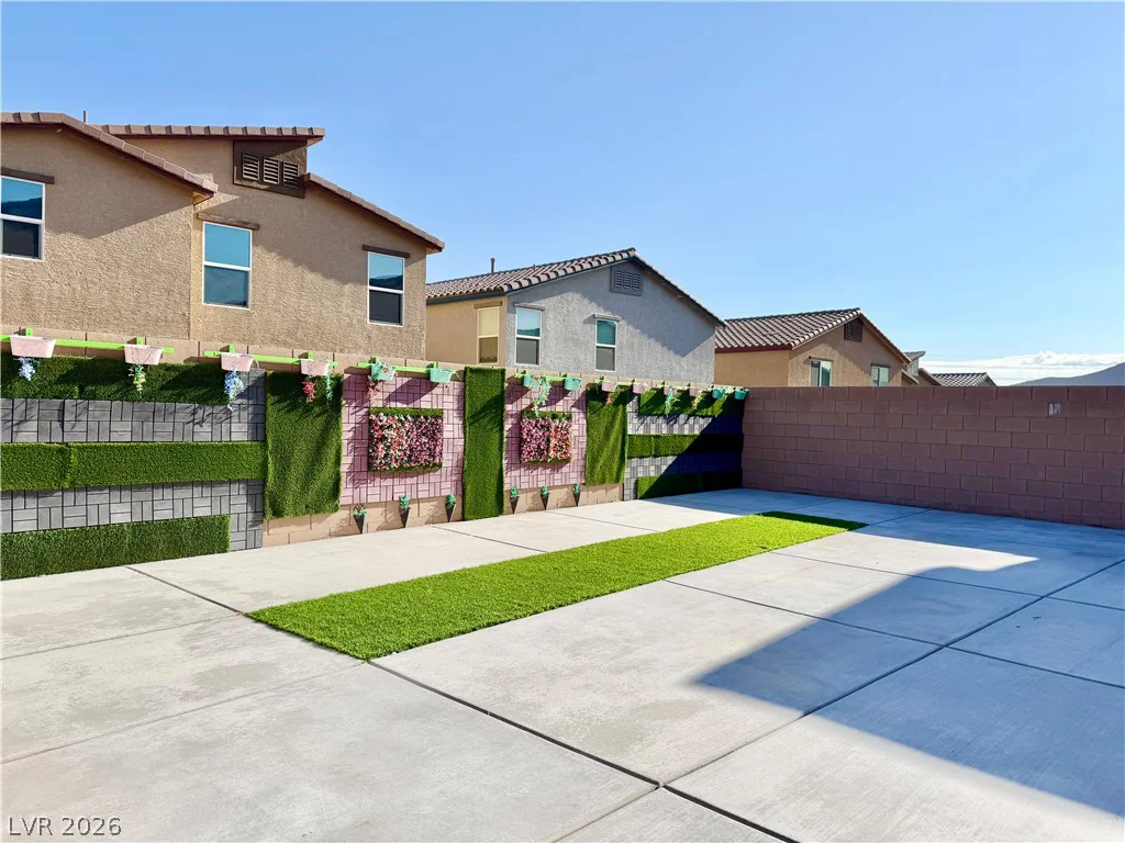 10772 Hickam, Las Vegas, NV 89129