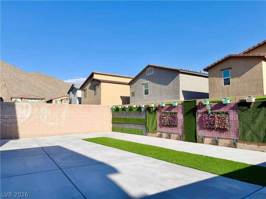 10772 Hickam, Las Vegas, NV 89129