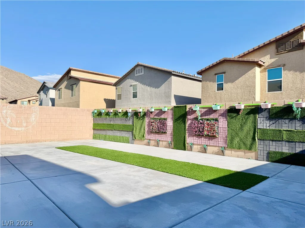 10772 Hickam, Las Vegas, NV 89129