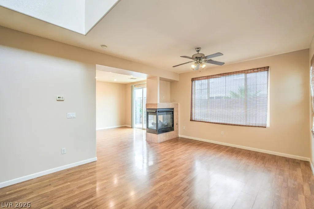 8684 Rowland Bluff, Las Vegas, NV 89178