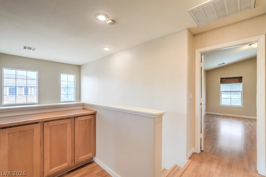 8684 Rowland Bluff, Las Vegas, NV 89178