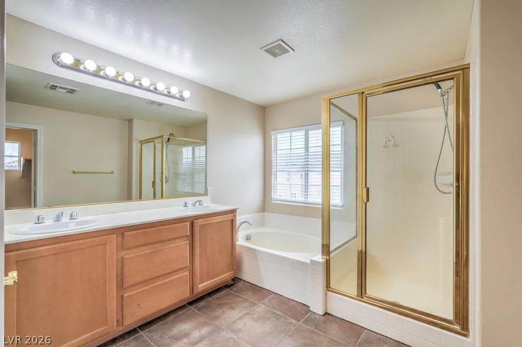 8684 Rowland Bluff, Las Vegas, NV 89178