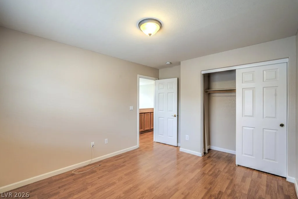 8684 Rowland Bluff, Las Vegas, NV 89178