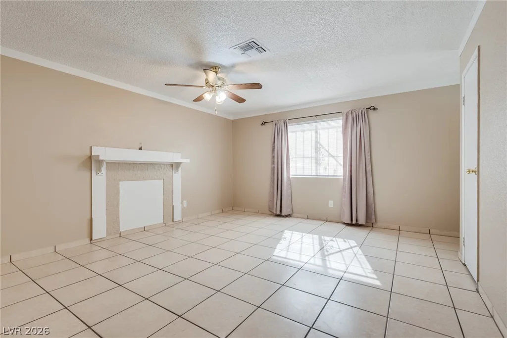 1106 I, Las Vegas, NV 89106