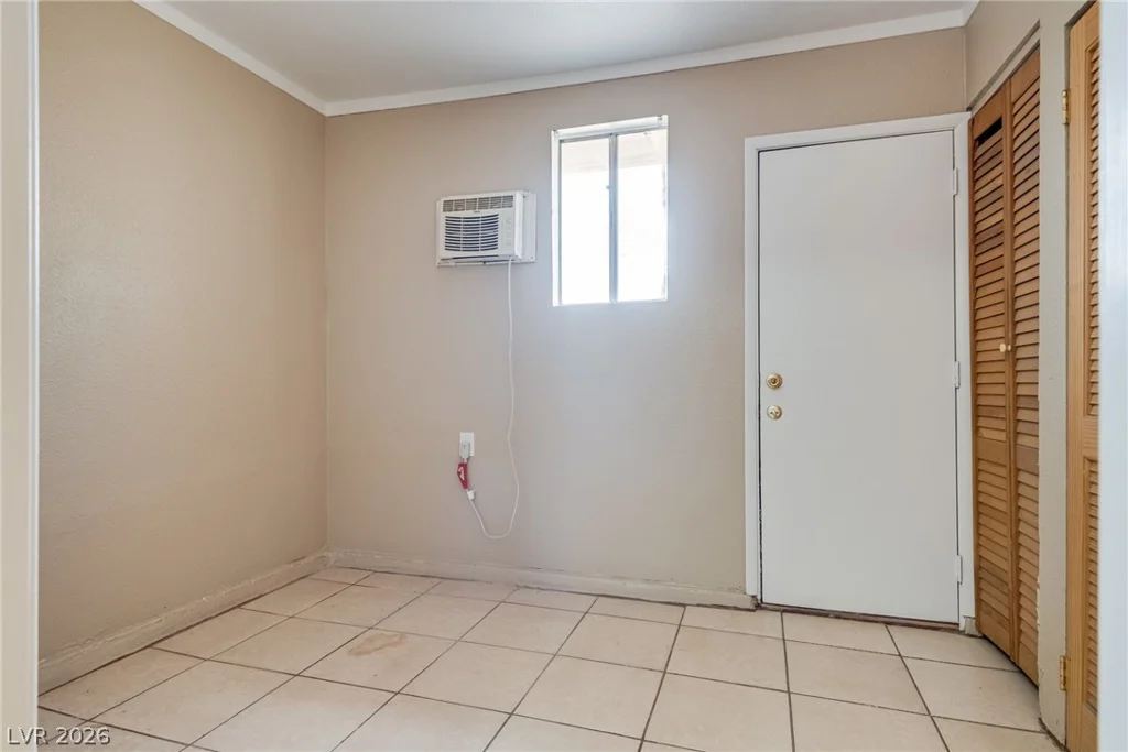 1106 I, Las Vegas, NV 89106