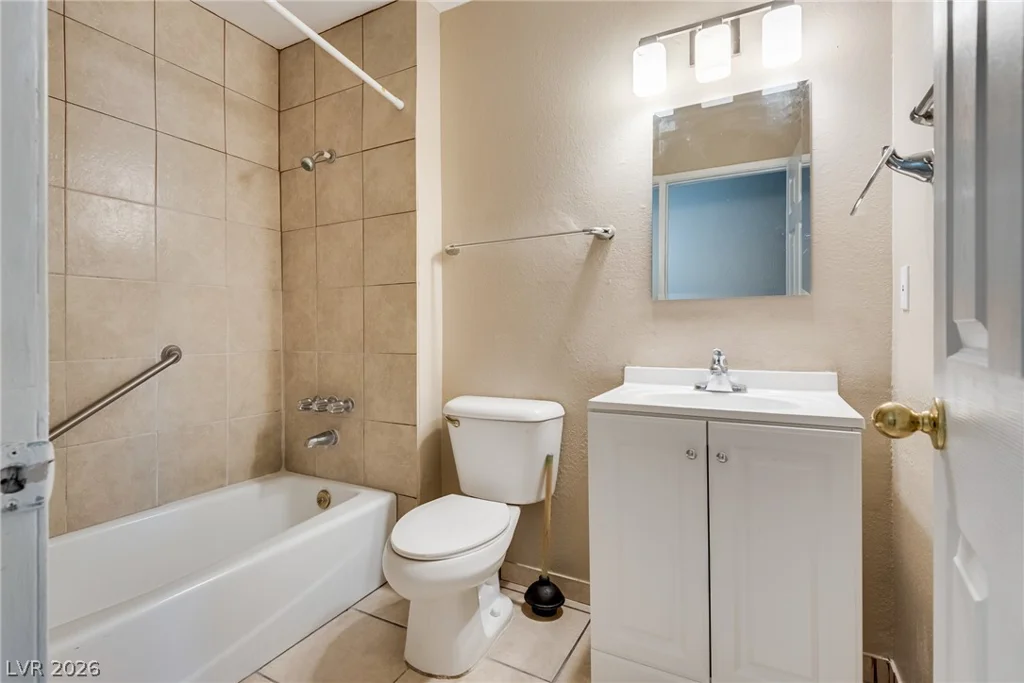 1106 I, Las Vegas, NV 89106