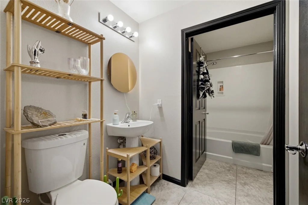 15 Agate, Las Vegas, NV 89123