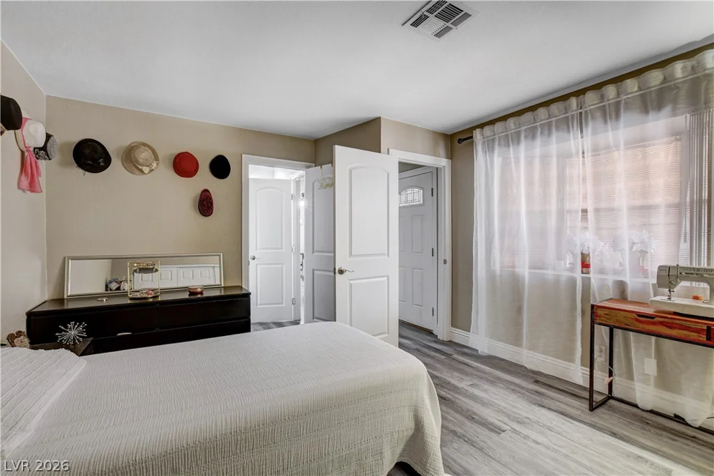 445 Lamb, Las Vegas, NV 89110
