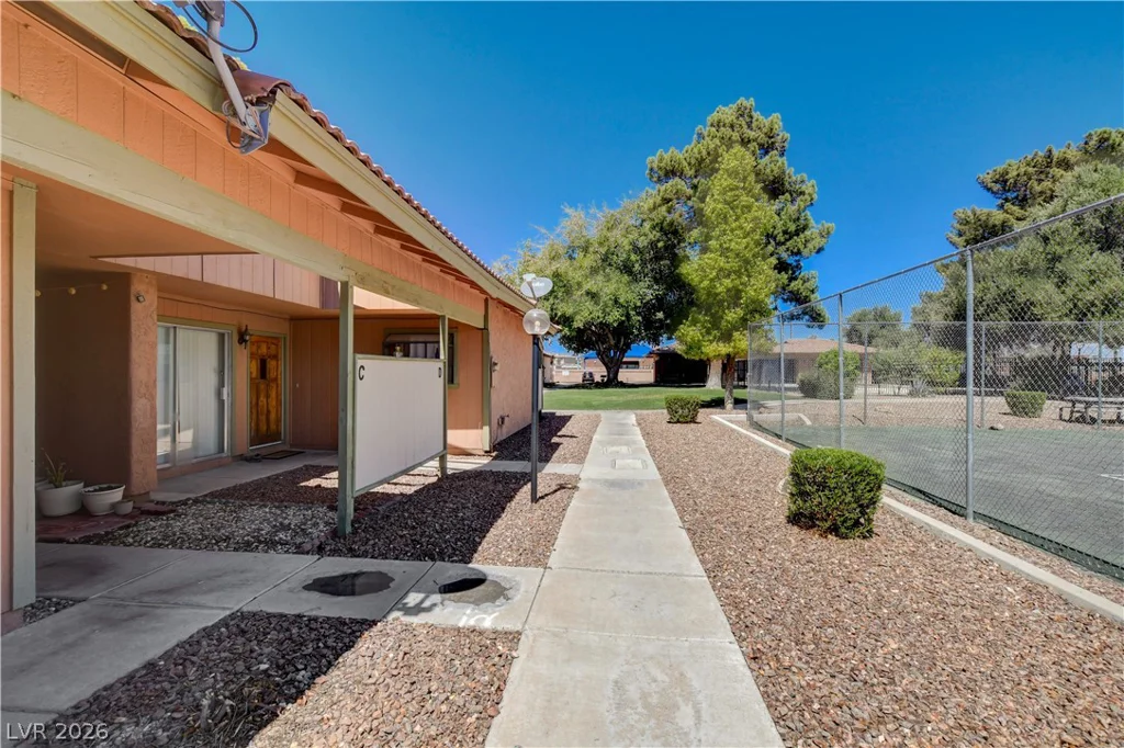 445 Lamb, Las Vegas, NV 89110