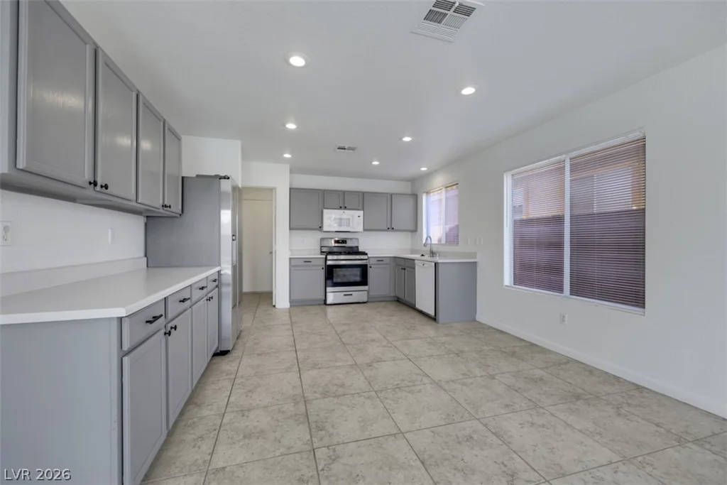 3244 Little Stream, Las Vegas, NV 89135