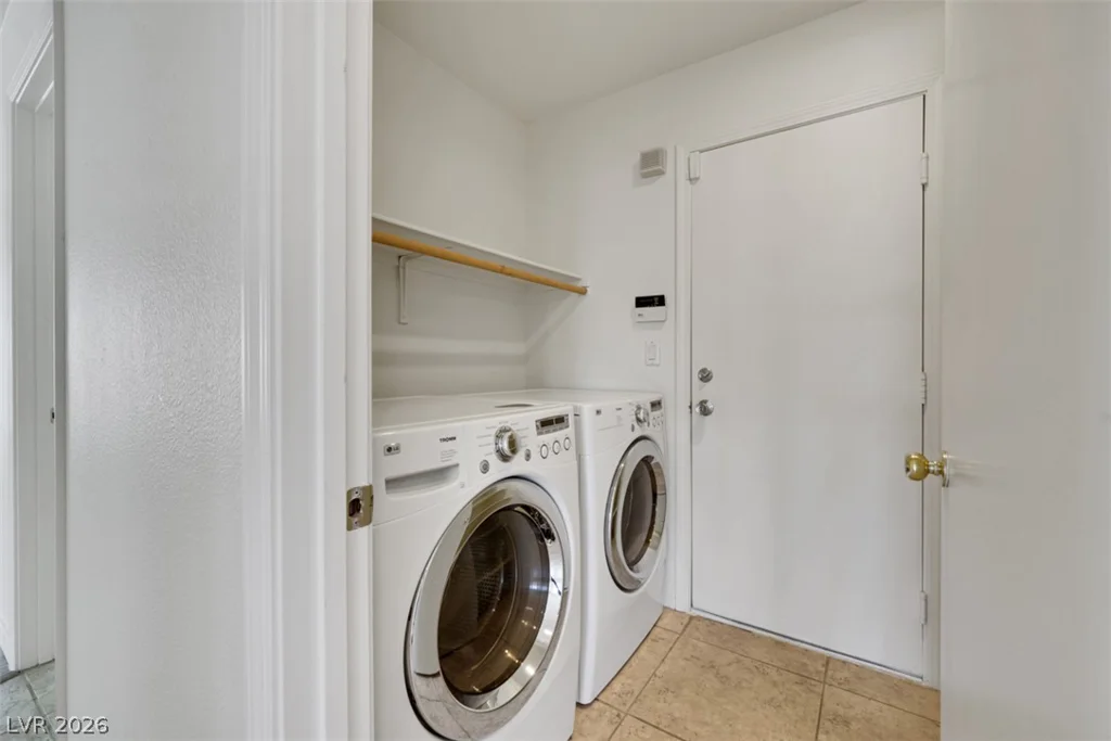 3244 Little Stream, Las Vegas, NV 89135