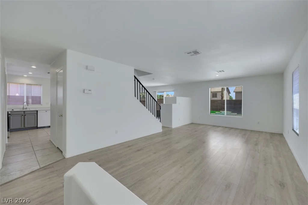 3244 Little Stream, Las Vegas, NV 89135