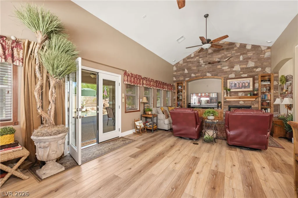 10080 Tropical, Las Vegas, NV 89149