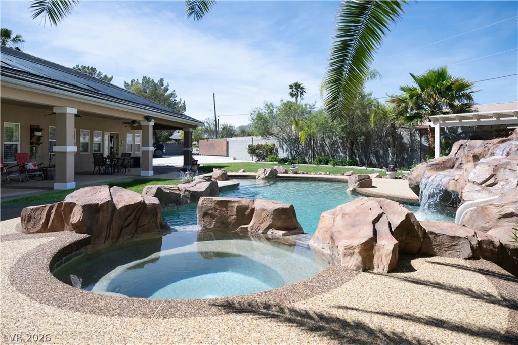 10080 Tropical, Las Vegas, NV 89149