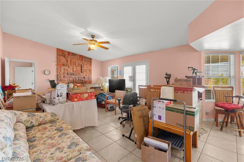 270 Middleton, Henderson, NV 89015