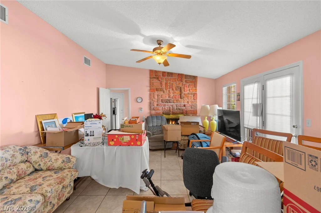270 Middleton, Henderson, NV 89015